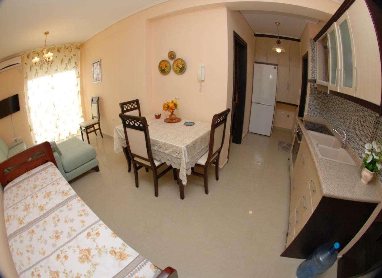 Erti'S Apartments Sarande Ngoại thất bức ảnh